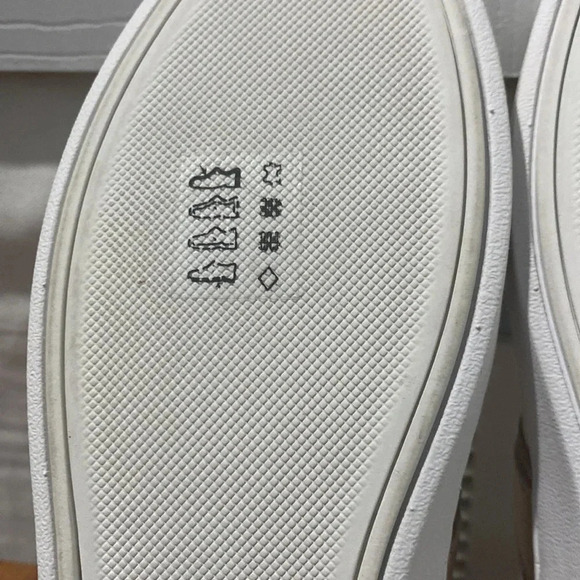 MICHAEL Michael Kors Irving Side-Striped Sneakers size 9 NWOB - Picture 8 of 11